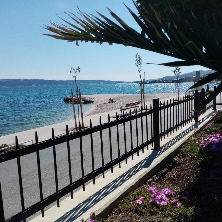 Apartman Figaro Pogled Od Milijun Dolara, 2 Tusa, 2 Wc Kastela Luaran gambar