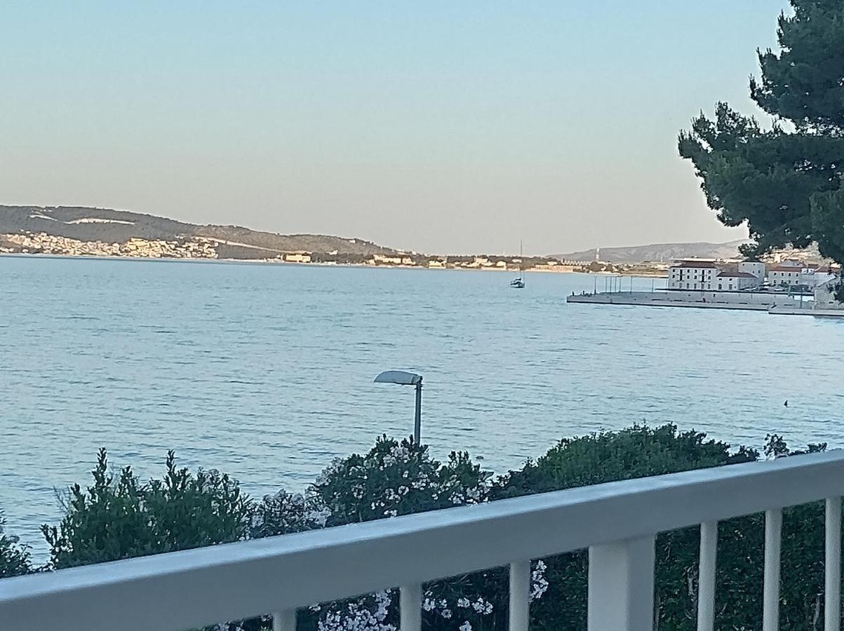 Apartman Figaro Pogled Od Milijun Dolara, 2 Tusa, 2 Wc Kastela Luaran gambar